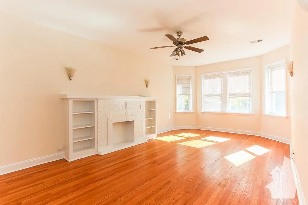 3 bed, 2.0 bath, $3,450 — Photo 4