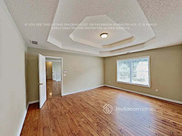 5750 Newnan Cir — Photo 11