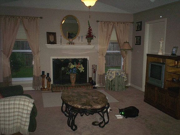 Living Area w WBFP