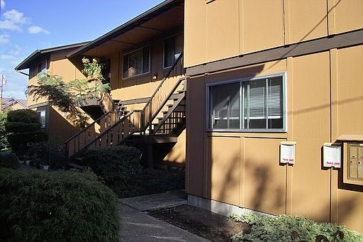 1st image of 1914 E Mill Plain Blvd APT 1