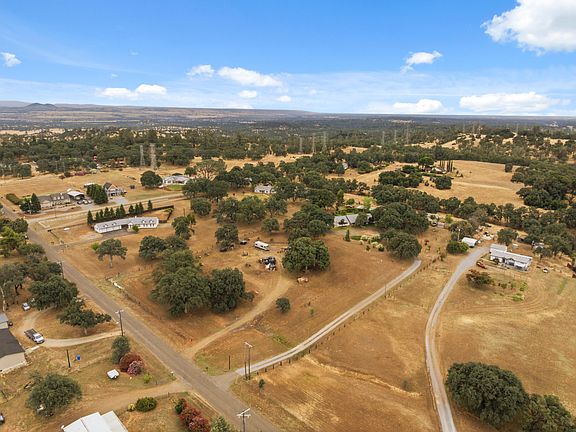 3rd image of 20575 Scenic Dr