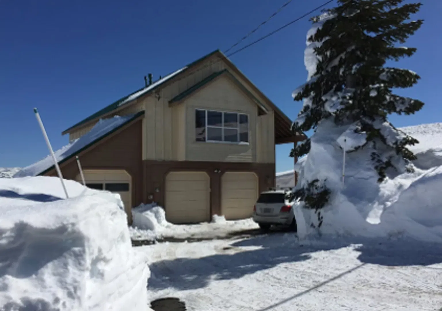 Alta Vista Chalet Spectacular Panoramic High-Sierra Views — Photo 3