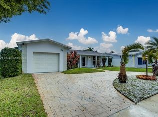 4917 W Park Rd, Hollywood, FL 33021