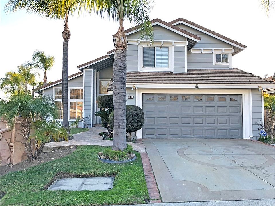 1st image of 13497 Chrystal Ct