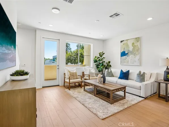 5876 Linden Ave #9, Long Beach, CA 90805