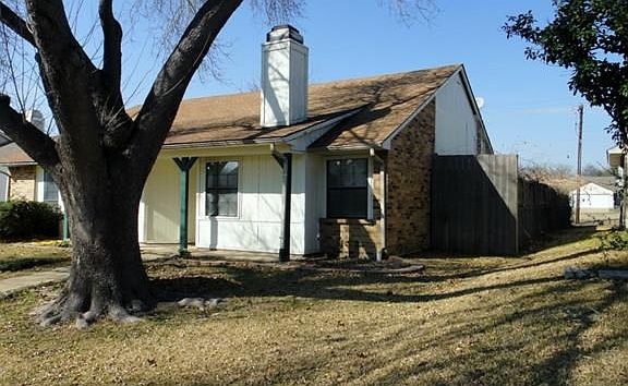 2nd image of 1835 Robert Jones Dr