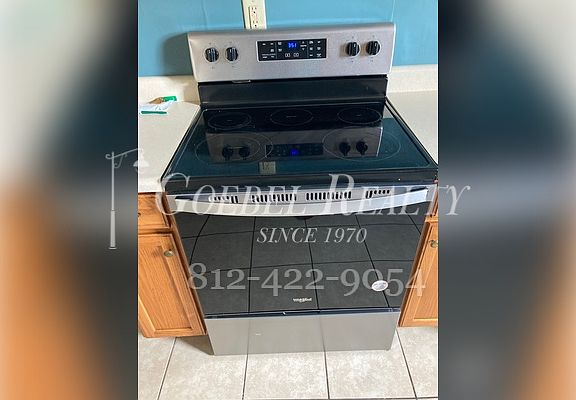 2nd image of 705 N 10th Ave
