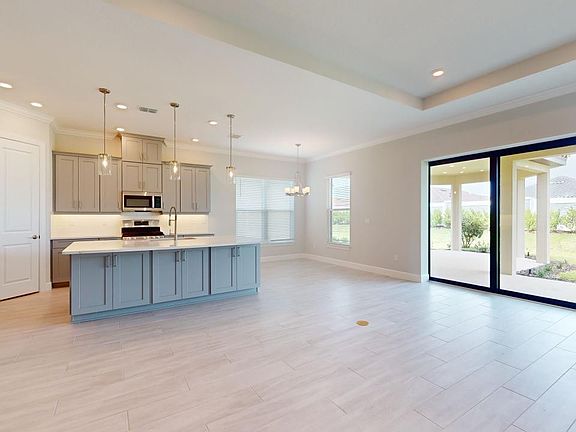 4th image of 10016 SW Cloister Drive