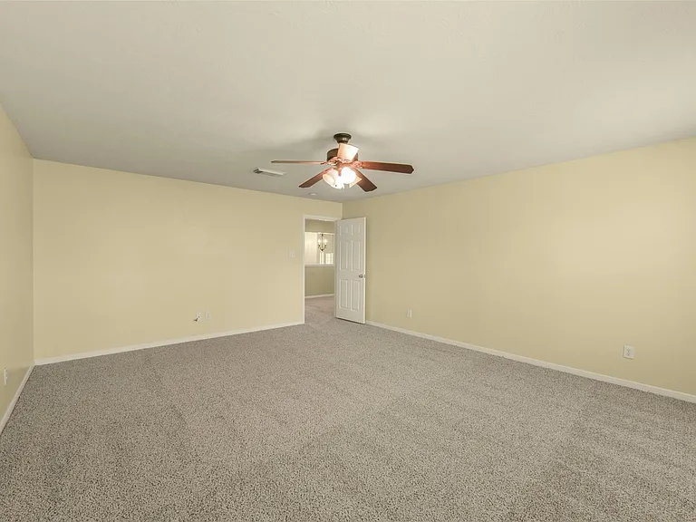 2414 Falcon Knoll Ln — Photo 42