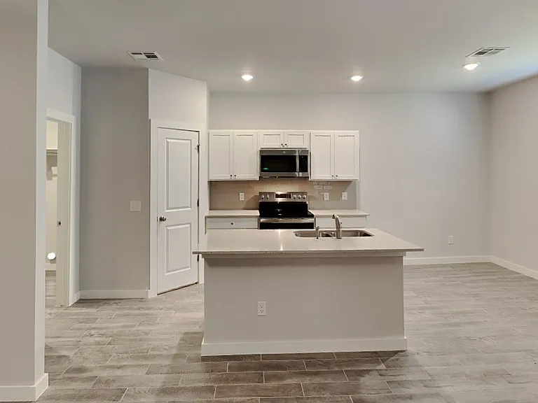 16951 Buck Cir — Photo 10