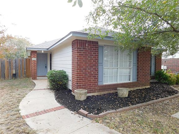 4th image of 881 Picadilly Dr