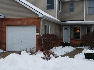 1414 Steeplechase Ct, Howell, MI 48843