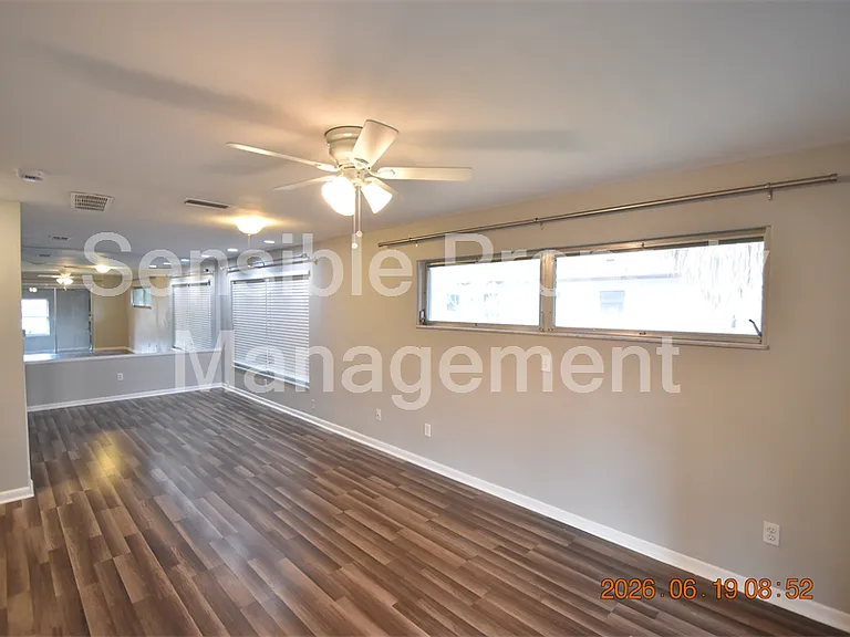 3273 Harbor Lake Dr — Photo 20