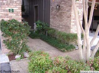 226 East St, Vestavia, AL 35243