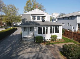 691 Chestnut St, Manchester, NH 03104