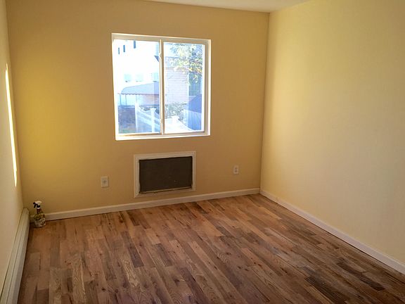 4th image of 17434 140th Ave #2