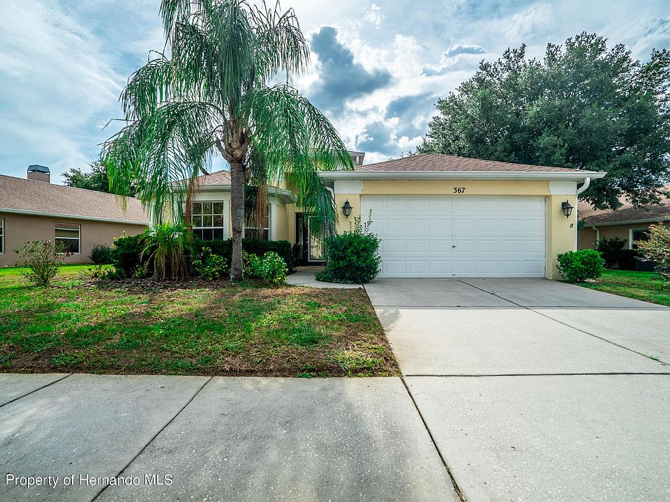 1st image of 367 Barrington Ct