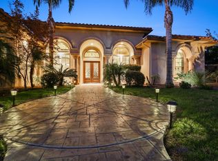 4720 W Lark Ct, Visalia, CA 93291