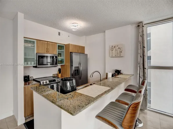 17555 Atlantic Blvd APT 1101, Sunny Isles Beach, FL 33160
