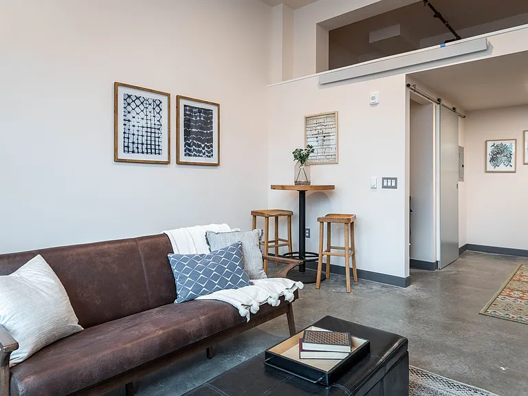 Dean River Apartments — Photo 10