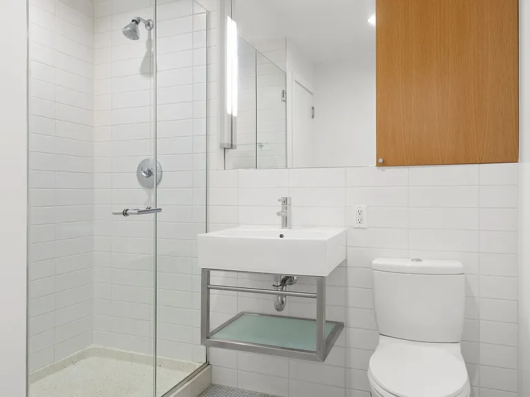 109 3rd St #3 — Photo 9