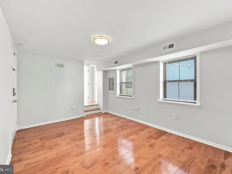 934 New Market St #2 — Photo 9