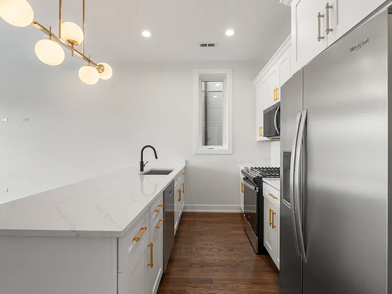 420 E 50th Pl #2 — Photo 9