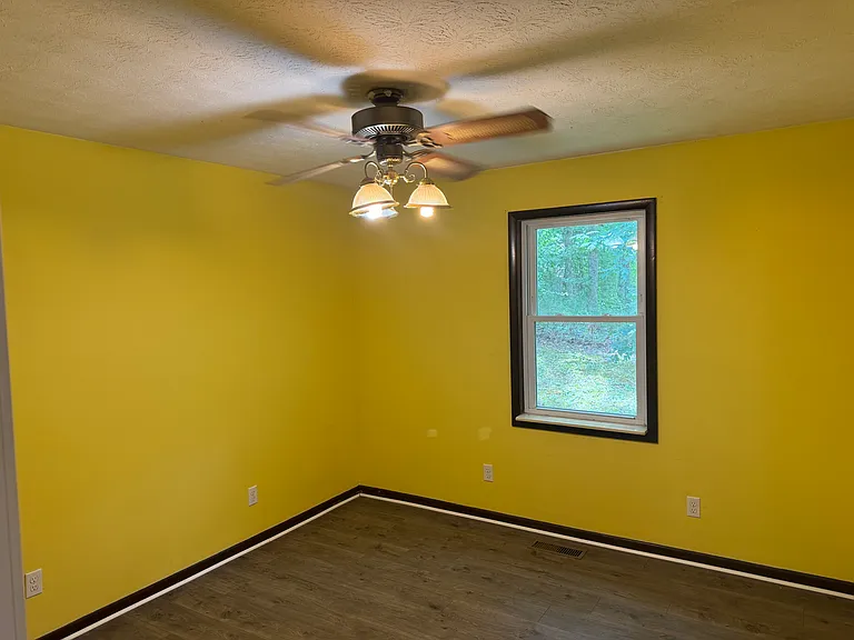 106 Turner Dr — Photo 8