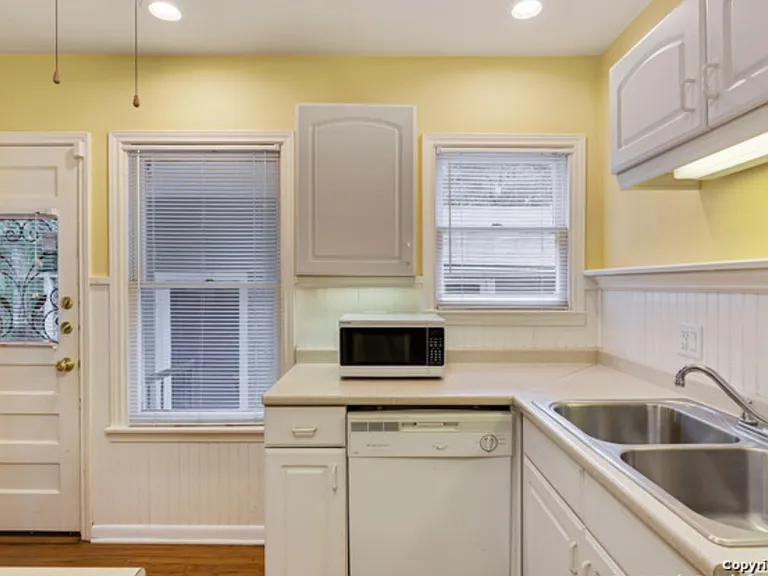 415 N Meadowlane Dr — Photo 8