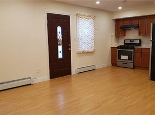 40-30 247th St FLOOR 1, Little Neck, NY 11363