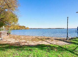 1901 Beach Ln, Wayzata, MN 55391