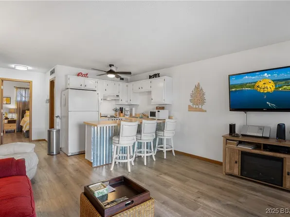 6620 Weston Point Dr APT H6, Osage Beach, MO 65065