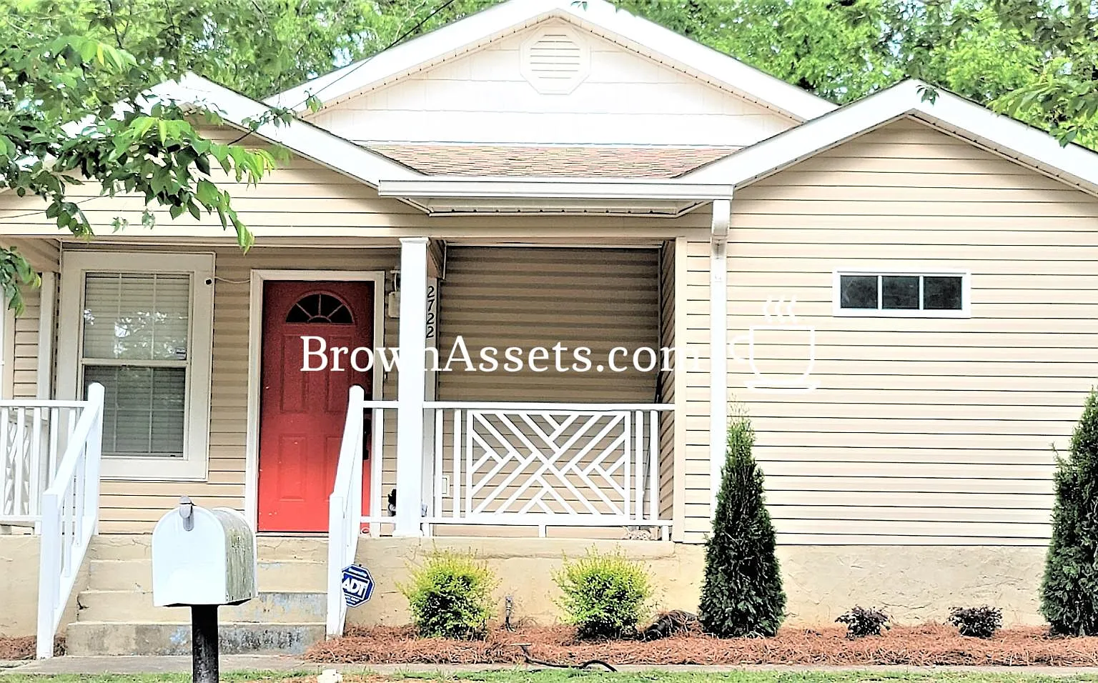 5 bed, 2.5 bath, 1800 sqft, $3,350 — Photo 1