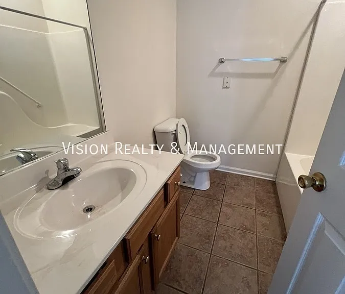 111 Kaiser St — Photo 15