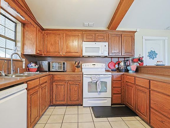 3rd image of 18501 County Road 3131