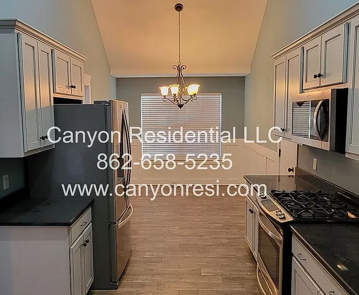 7451 Pfizer Dr — Photo 7