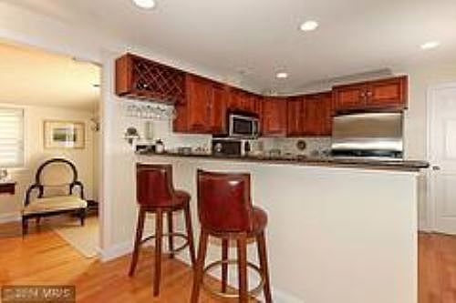 5th image of 1222 Washington Dr
