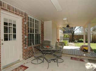1806 Lavaca St, Friendswood, TX 77546