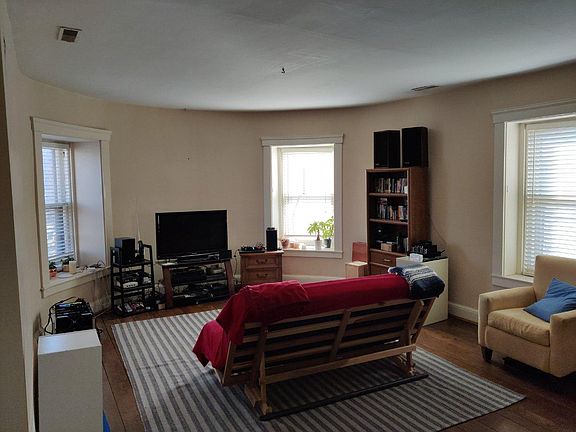 3rd image of 3416 Brookline Ave #2
