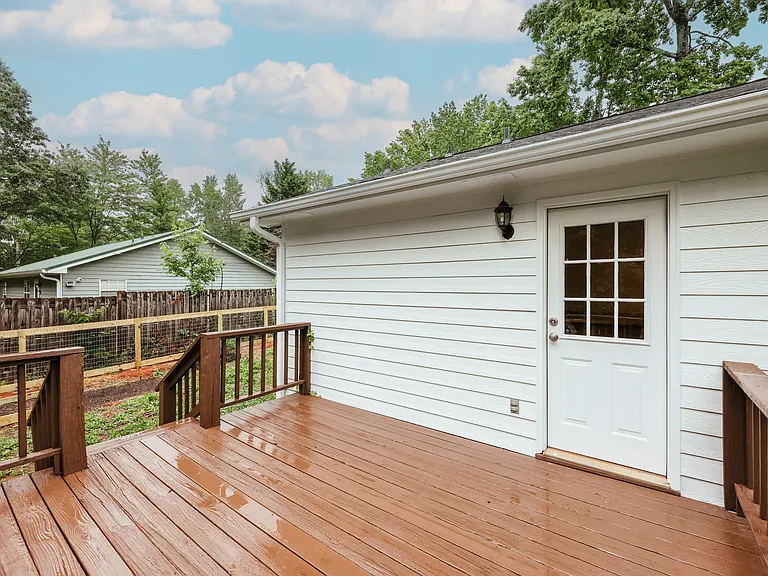 180 Oak Dr — Photo 24