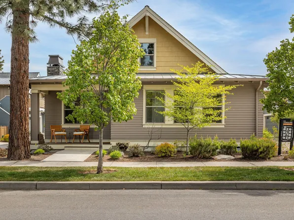 2555 NW Shields Dr, Bend, OR 97703