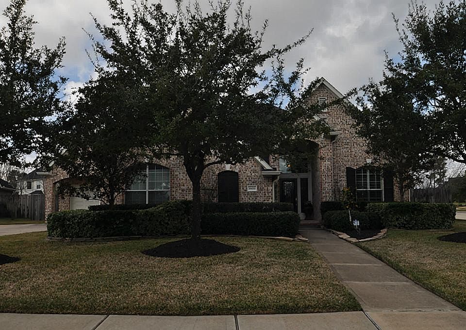 1st image of 16011 Lockdale Ln