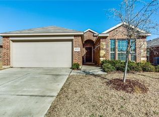 8717 Yosemite Trl, Aubrey, TX 76227