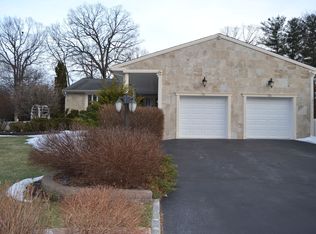 39 Donna Dr, Fairfield, NJ 07004