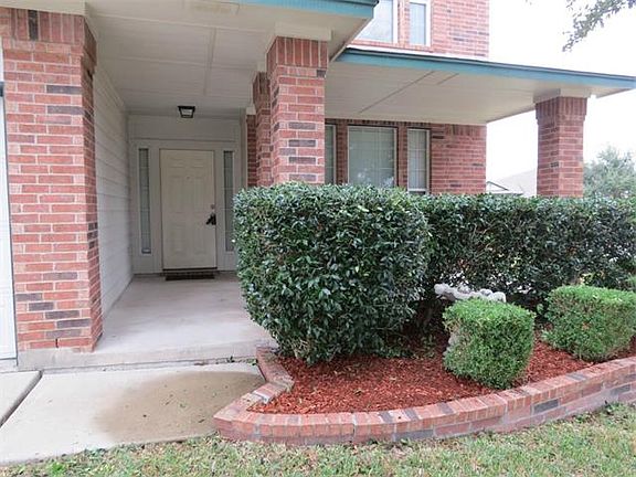 2nd image of 3401 Campanella Dr