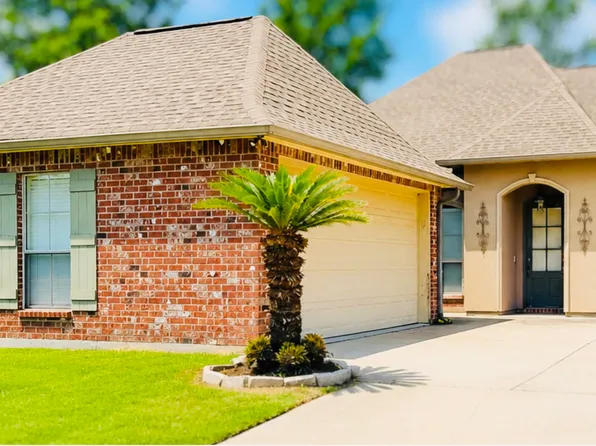 2567 Old Towne Rd, Zachary, LA 70791