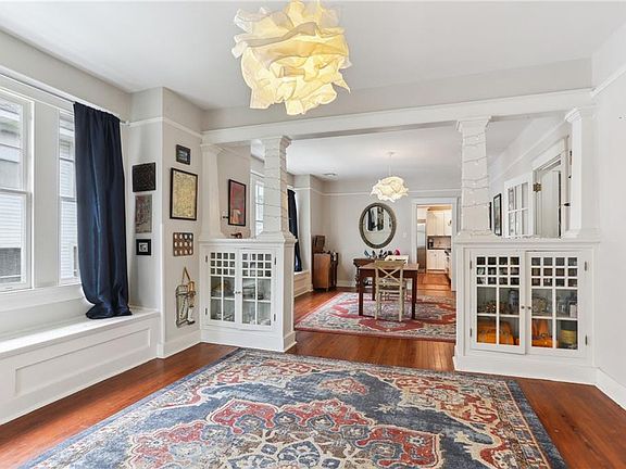 5th image of 812 Solomon Pl