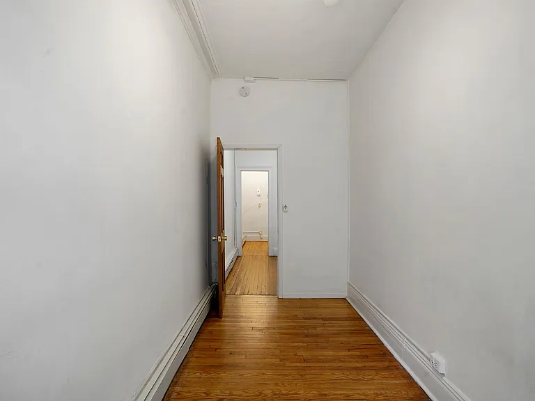 66 Sussex St #2 — Photo 12