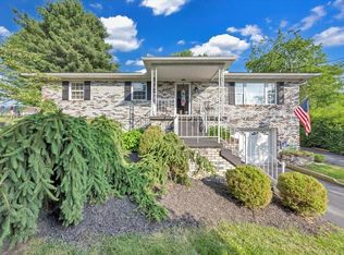 1578 Stanaford Rd, Beckley, WV 25801
