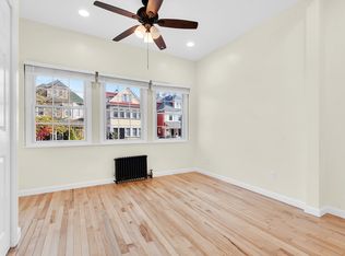 324 E 8th St #1, Brooklyn, NY 11218